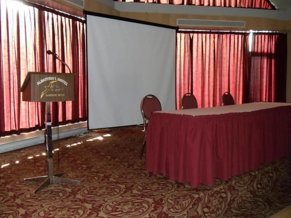 Albatross Hotel Gander Esterno foto